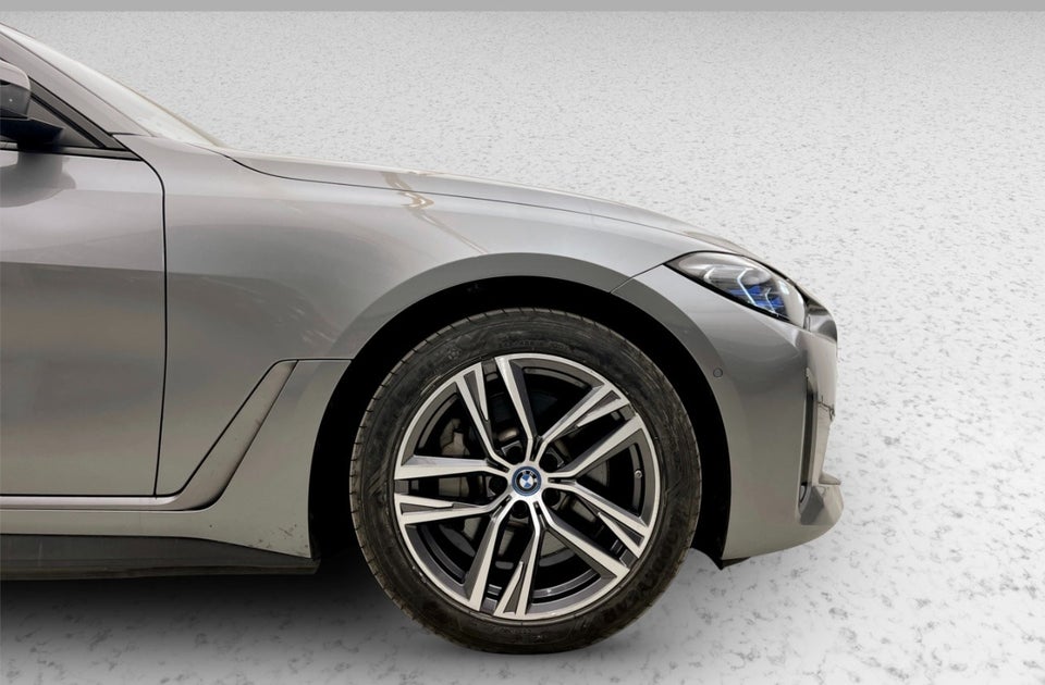 BMW i4 eDrive40 Charged Plus 5d