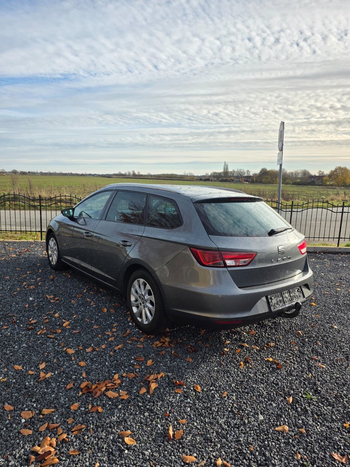Seat Leon 1,6 TDi 110 Style Barcelona ST 5d