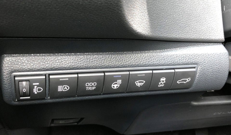 Toyota Corolla 1,8 Hybrid Style Touring Sports e-CVT 5d