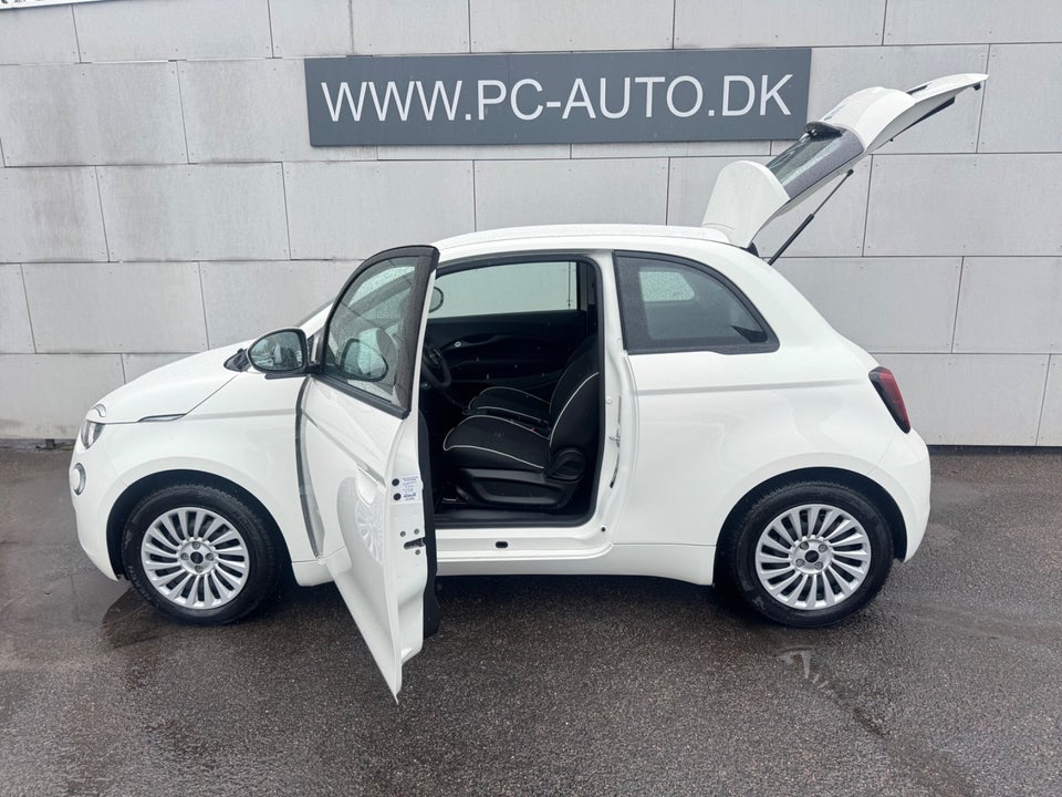 Fiat 500e 42 Icon 3d