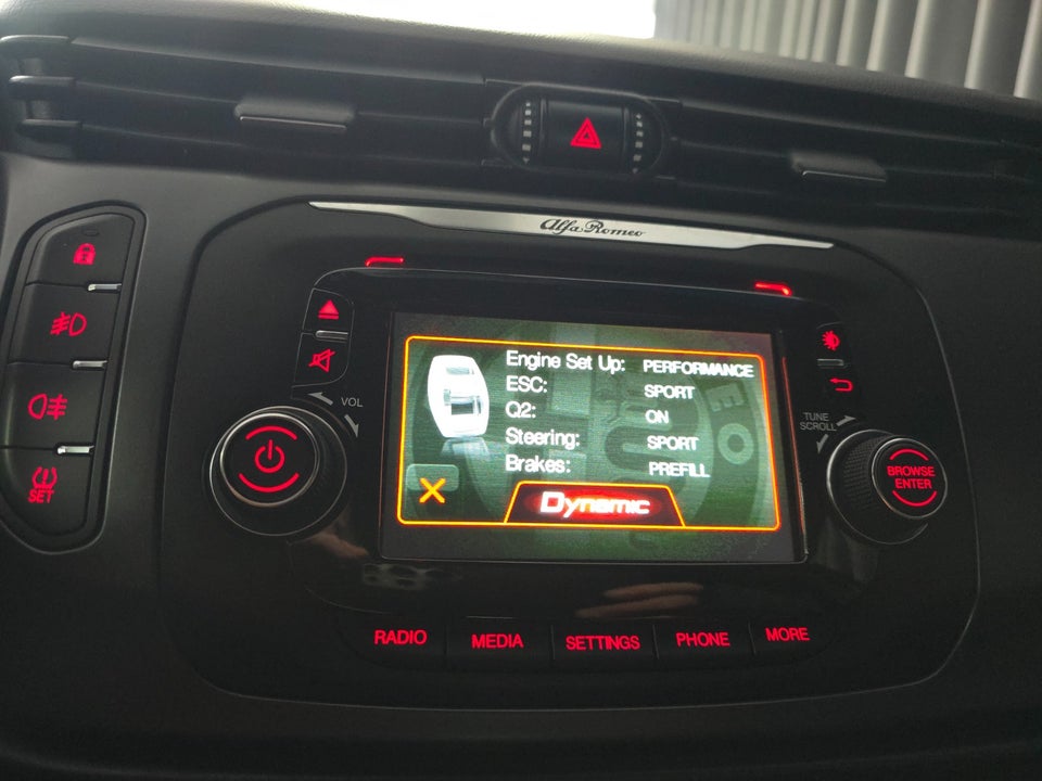 Alfa Romeo Giulietta 1,4 M-Air 170 Distinctive Sportiva 5d