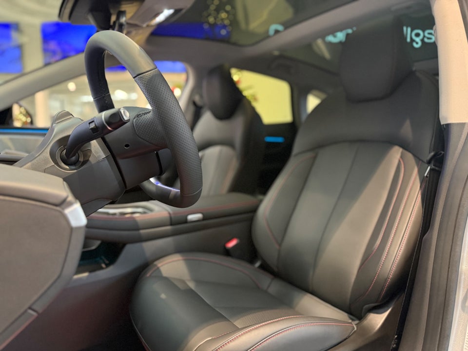 Xpeng P7 Performance 4d