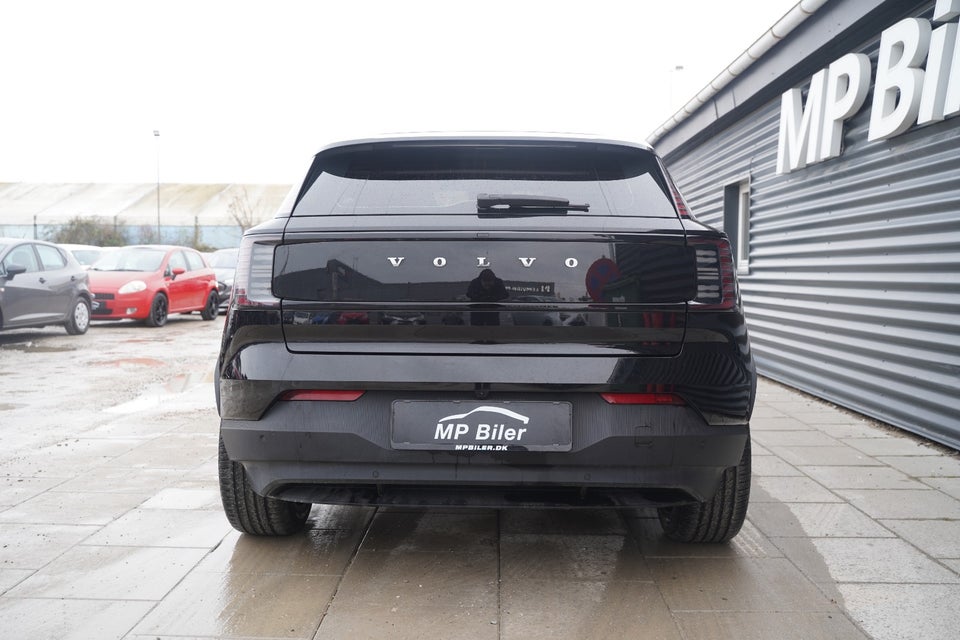 Volvo EX30 Twin Performance Plus 5d