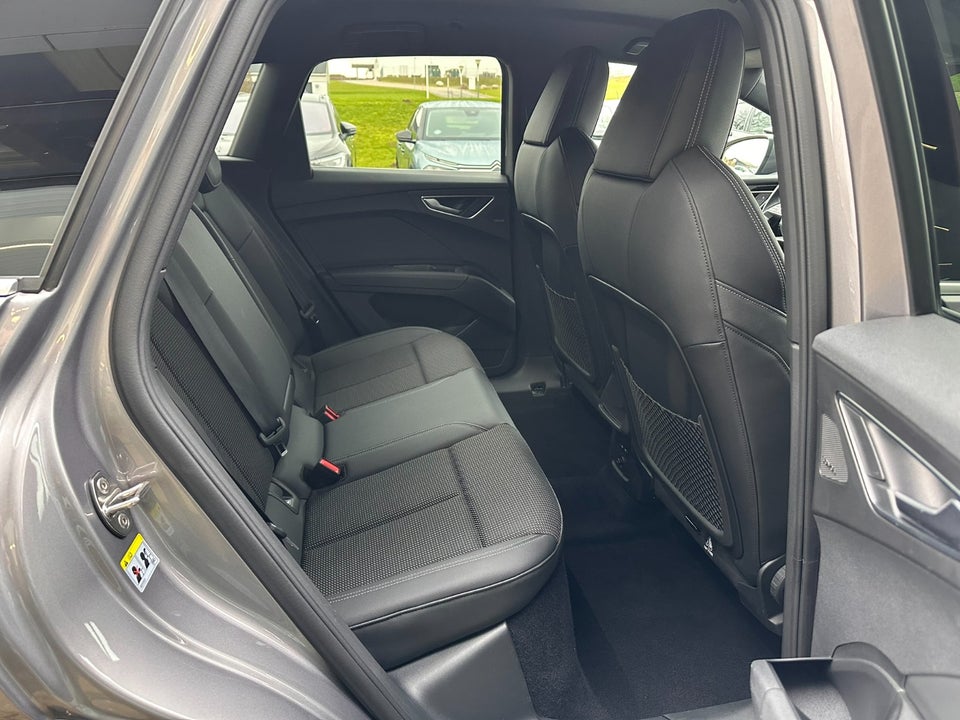 Audi Q4 e-tron 40 Attitude S-line 5d