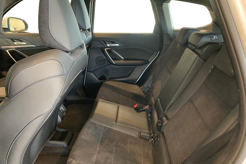 BMW iX1 eDrive20 M-Sport 5d