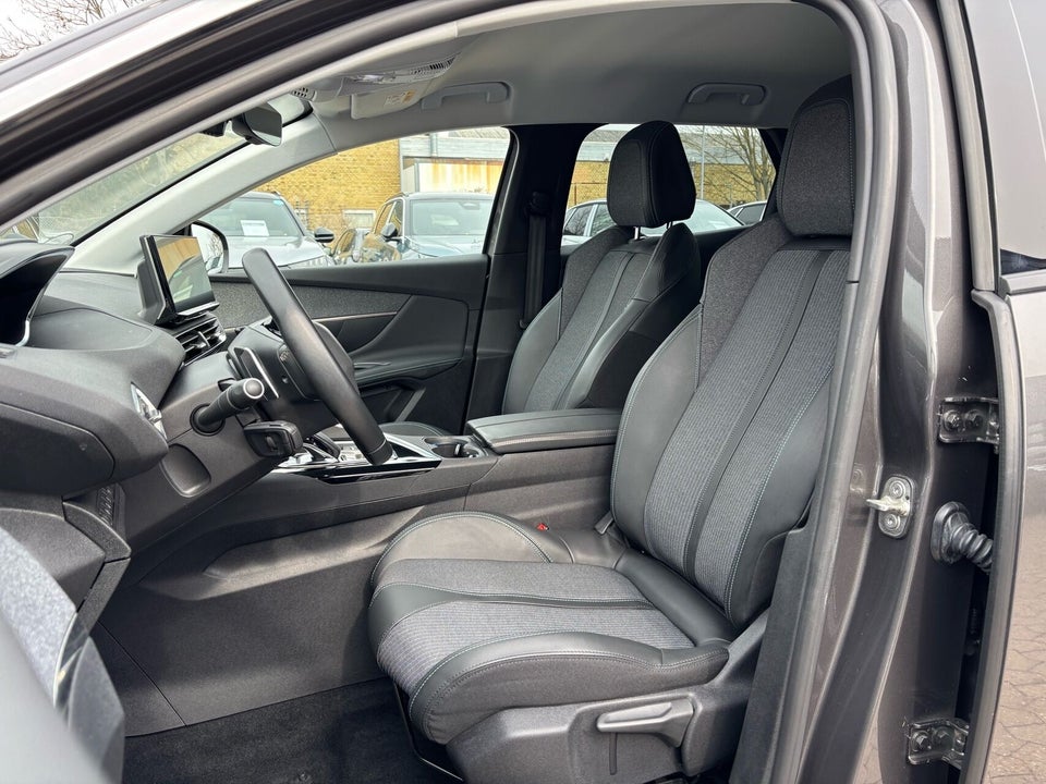 Peugeot 3008 1,6 Hybrid Allure Pack EAT8 5d