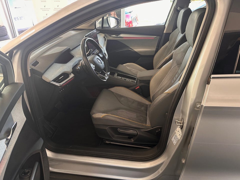 Skoda Enyaq 80x iV Lounge 5d