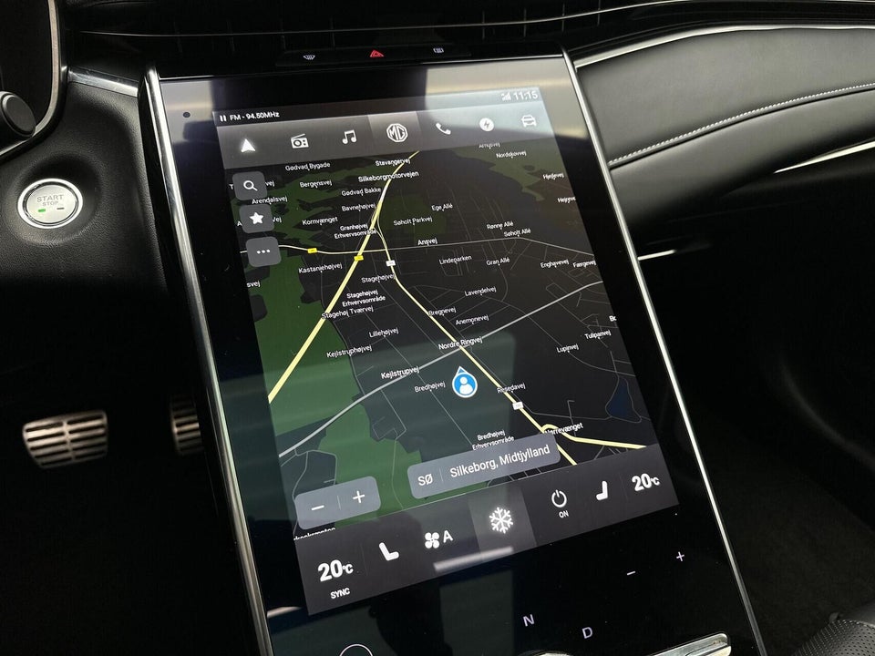 MG Marvel R Luxury 5d