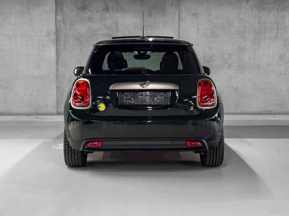 MINI Cooper SE Resolute Edition 3d