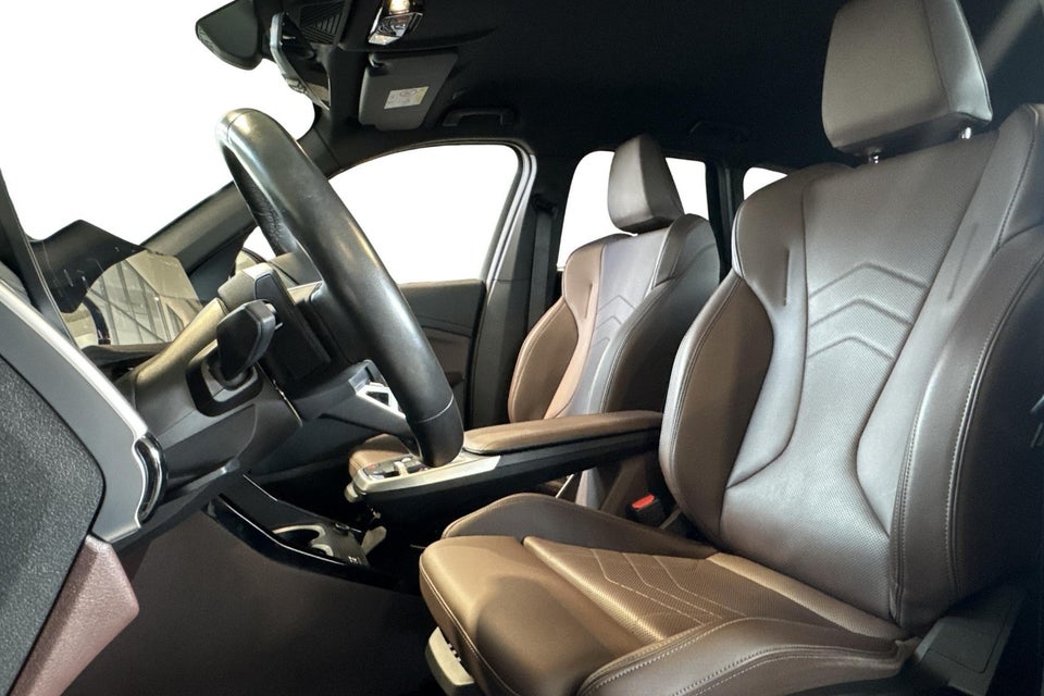 BMW iX1 eDrive20 M-Sport 5d