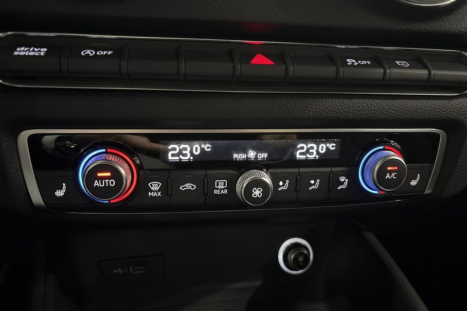 Audi A3 35 TFSi Sport Limited S-tr. 4d