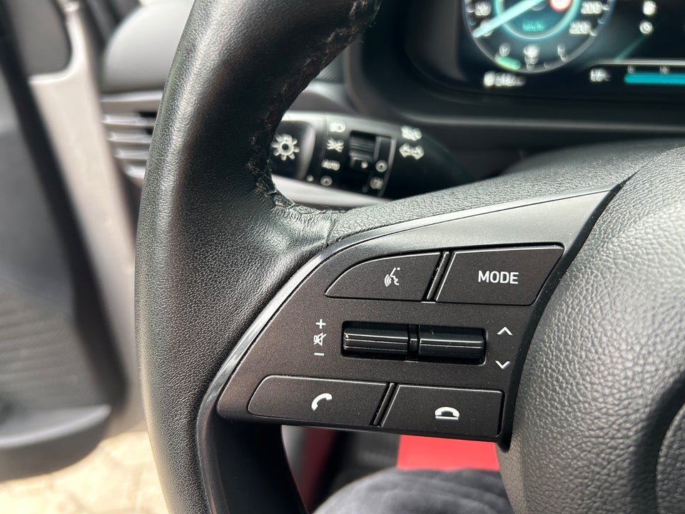 Hyundai i20 1,0 T-GDi Essential DCT 5d