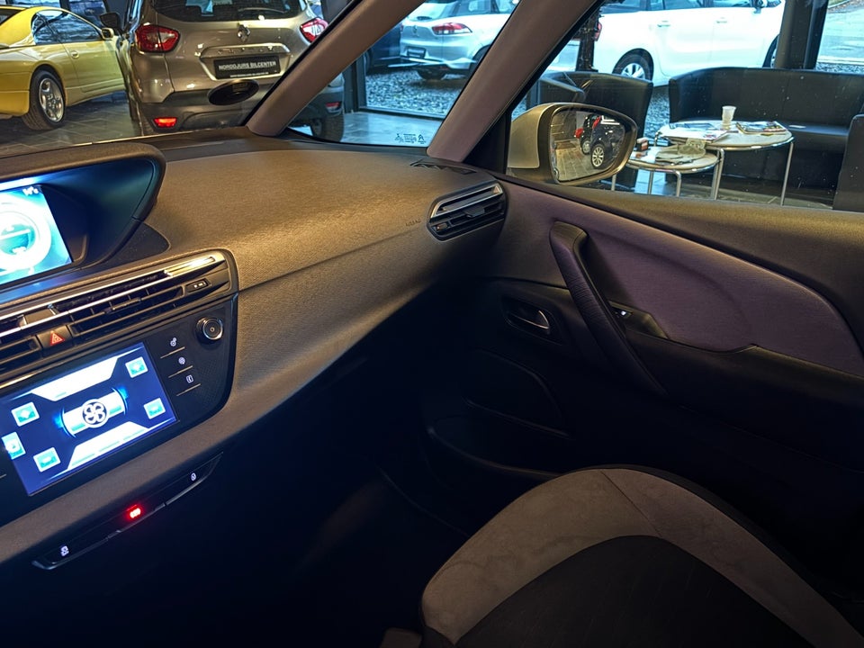 Citroën Grand C4 Picasso 1,6 BlueHDi 120 Intensive EAT6 7prs 5d