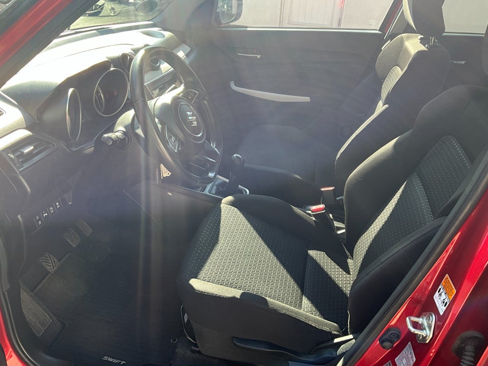 Suzuki Swift 1,2 mHybrid Action 5d