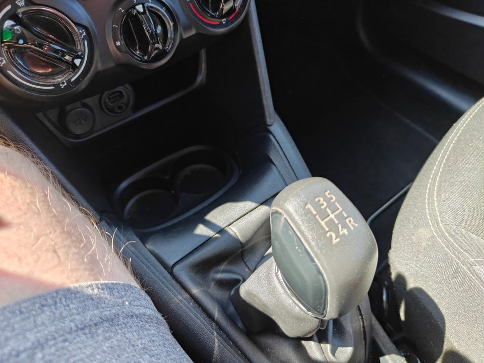 Peugeot 208 1,2 VTi 82 Active 5d