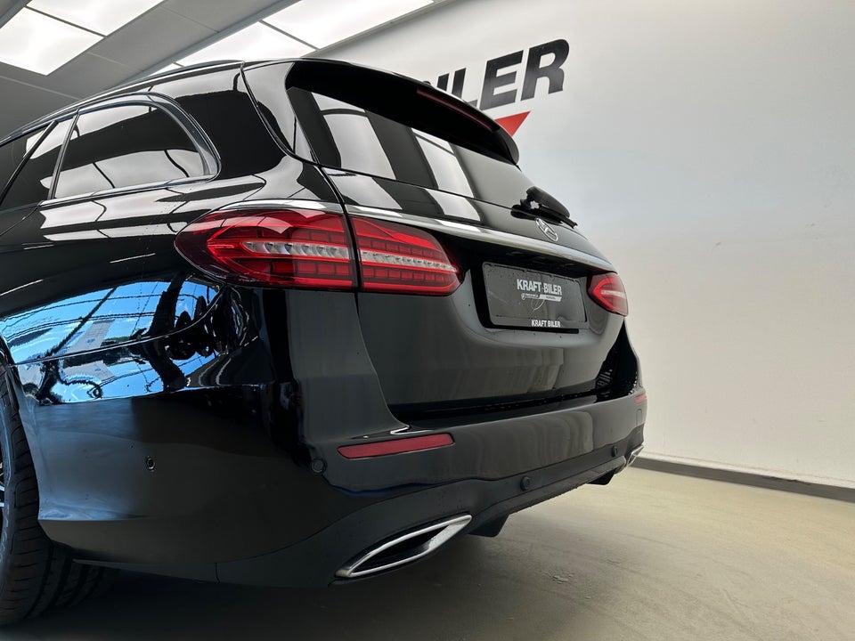 Mercedes E300 de 2,0 AMG Line stc. aut. 5d
