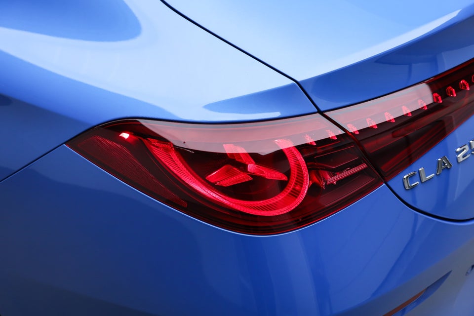 Mercedes CLA250+ EQ Progressive 4d