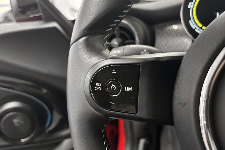 MINI Cooper SE Yours Trim 3d