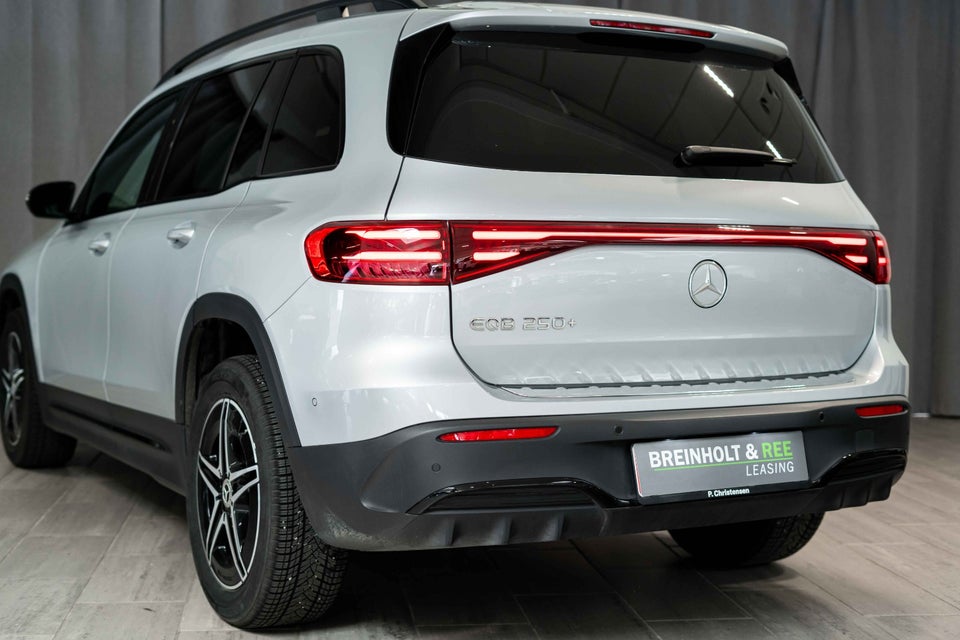 Mercedes EQB250+ AMG Line 7prs 5d