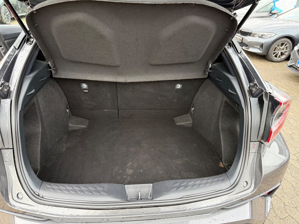 Toyota C-HR 1,8 Hybrid C-LUB Premium CVT 5d