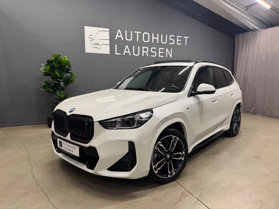 BMW iX1 xDrive30 M-Sport 5d
