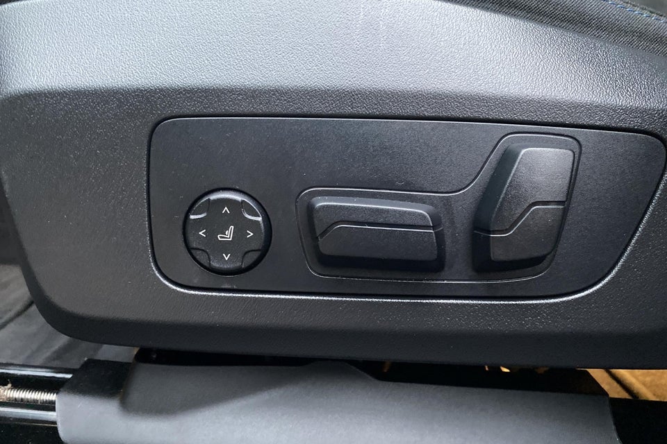 BMW iX1 eDrive20 M-Sport 5d