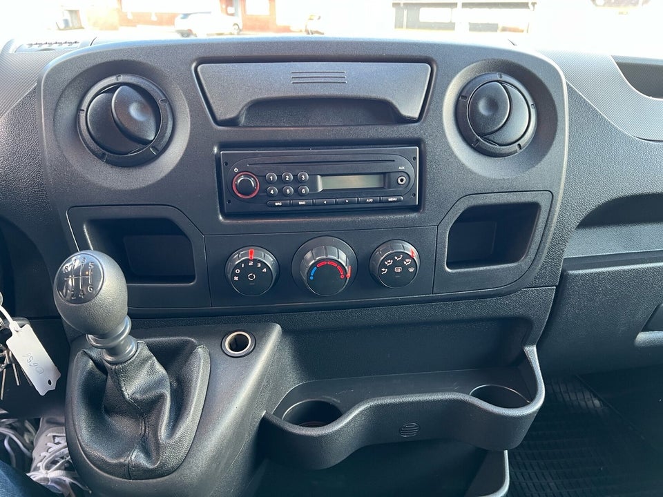 Renault Master III T35 2,3 dCi 125 Showroom Alukasse 5d