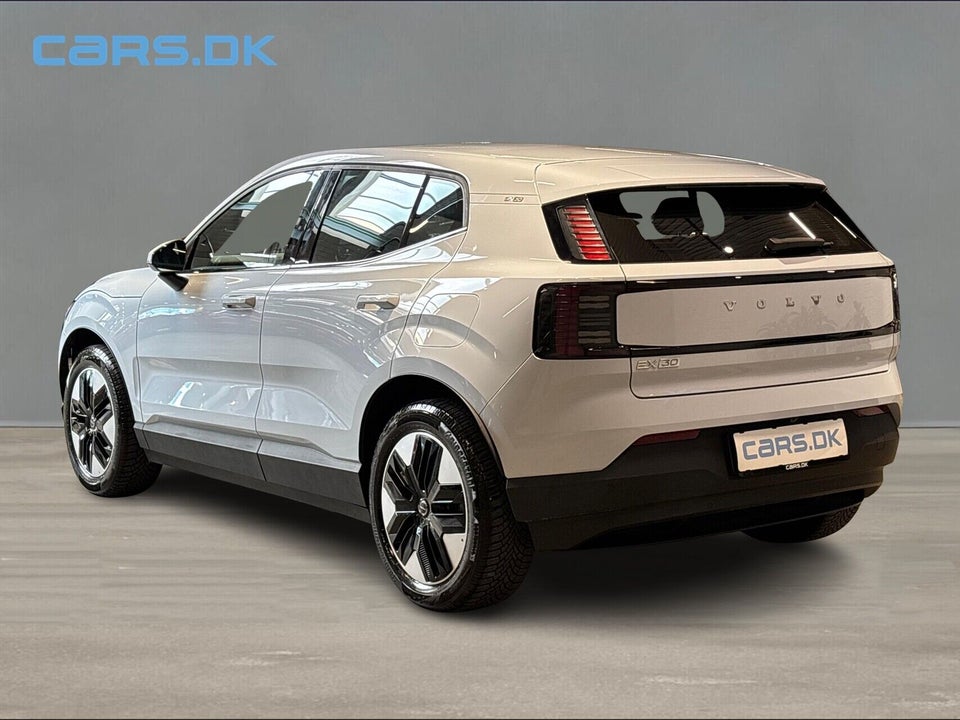 Volvo EX30 Standard Range Core 5d
