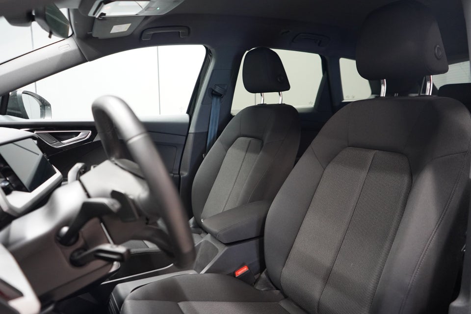 Audi Q4 e-tron 45 S-line 5d