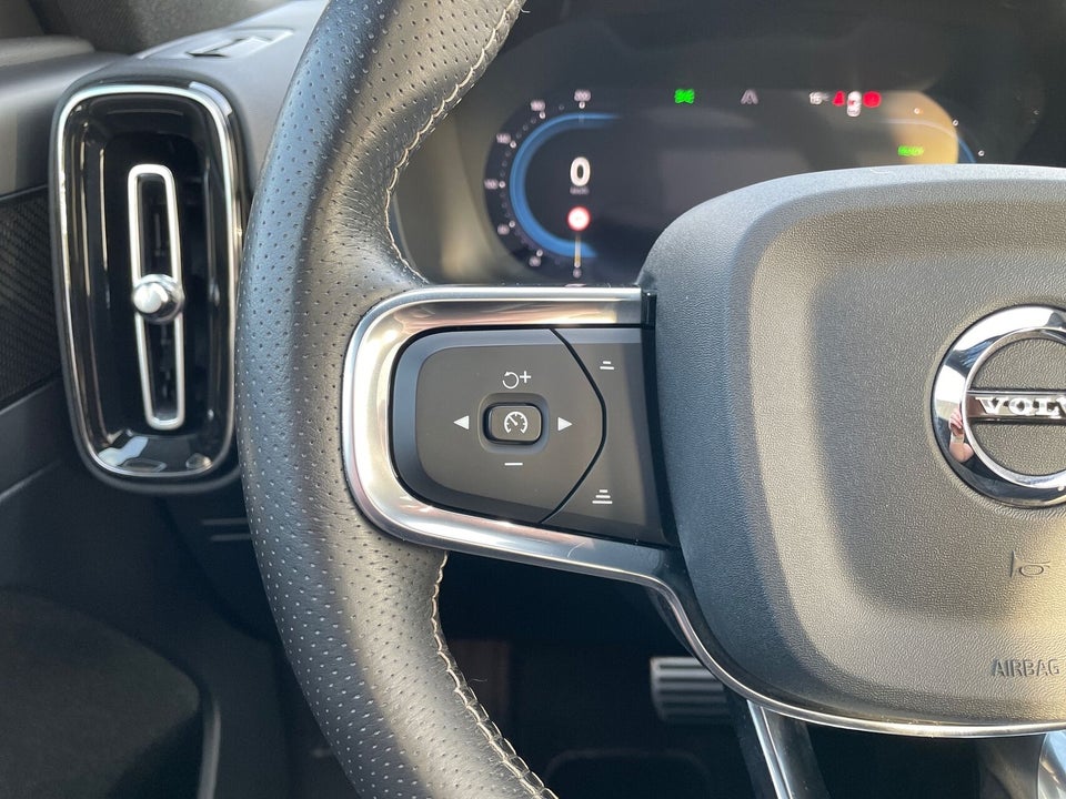 Volvo XC40 P8 ReCharge Twin R-Design 5d