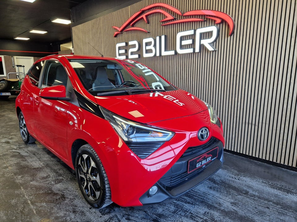Toyota Aygo 1,0 VVT-i x-press 5d