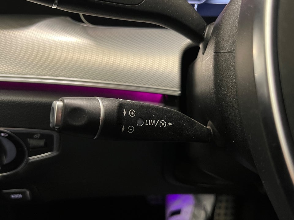 Mercedes E220 d 2,0 AMG Line aut. 4d