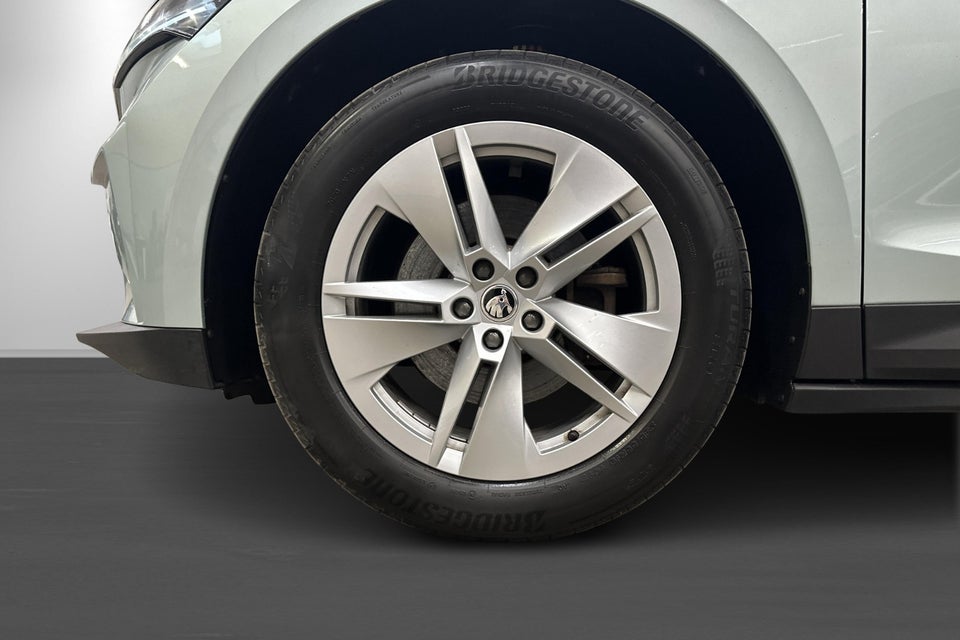 Skoda Enyaq 60 iV Loft 5d