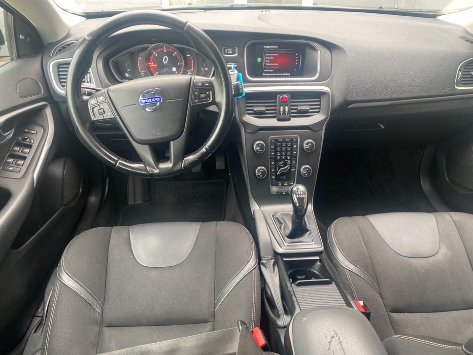 Volvo V40 2,0 D4 190 R-Design Drive-E 5d
