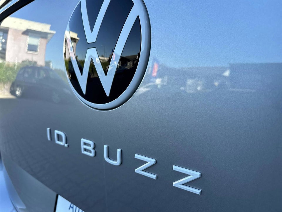 VW ID.Buzz Life 5d