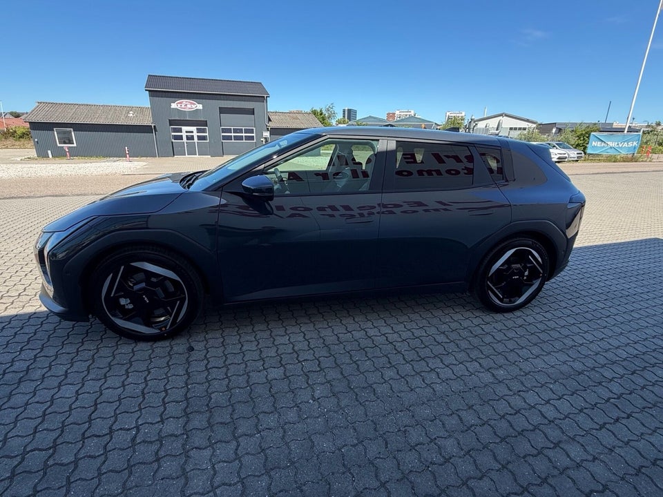 Kia EV4 81 Long Range Upgrade 5d
