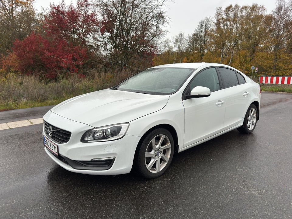 Volvo S60 1,6 T4 180 Momentum aut. 4d