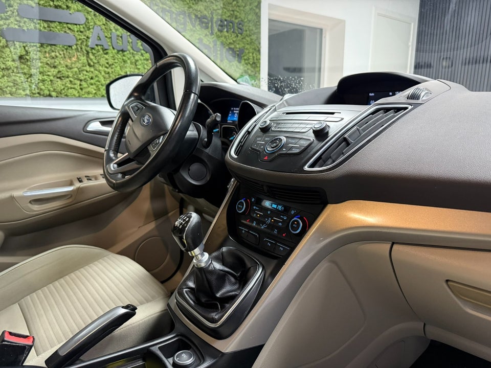 Ford C-MAX 1,0 SCTi 100 Titanium 5d