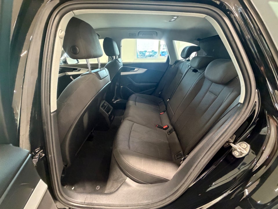 Audi A4 2,0 TDi 150 Avant 5d