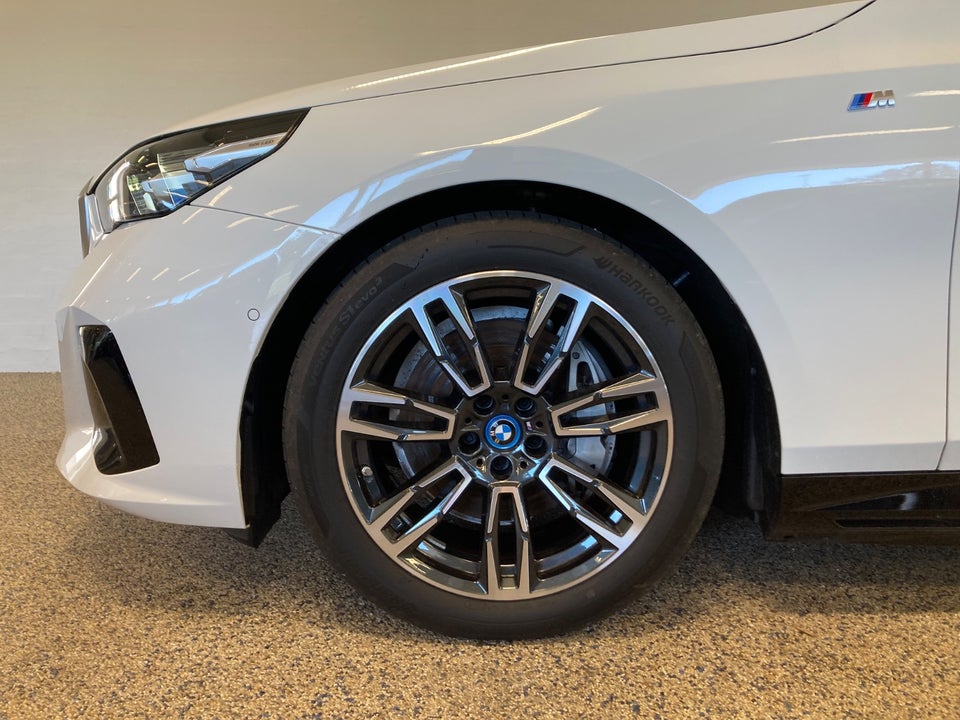 BMW i5 eDrive40 Touring Fully Charged M-Sport 5d