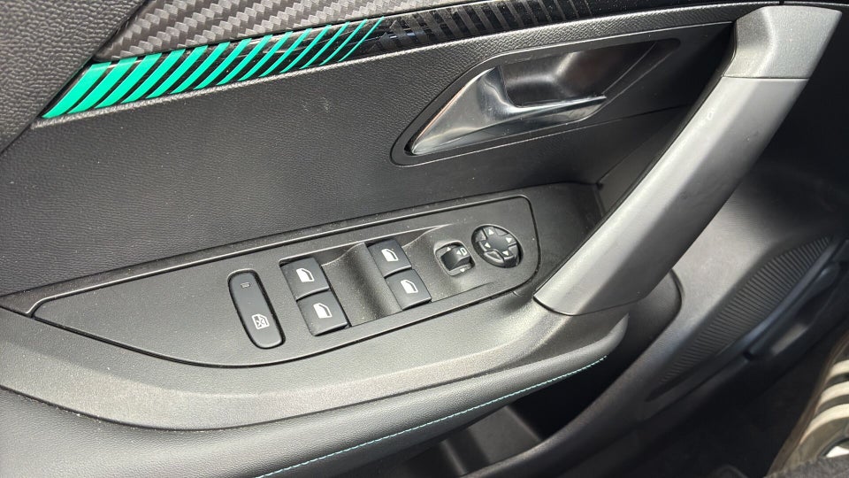 Peugeot 2008 1,2 PureTech 130 Allure Pack 5d