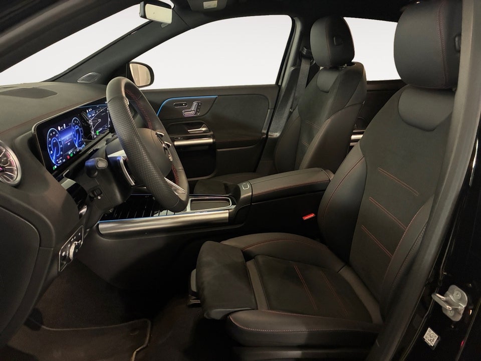 Mercedes EQA350 AMG Line 4Matic 5d