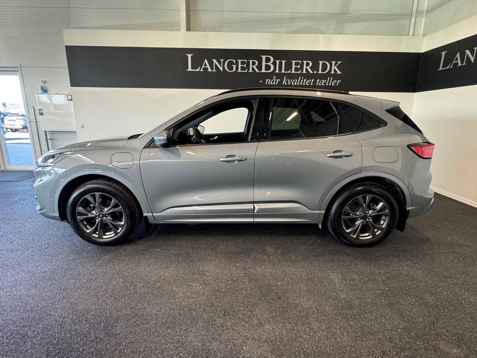 Ford Kuga 2,5 HEV ST-Line X CVT 5d