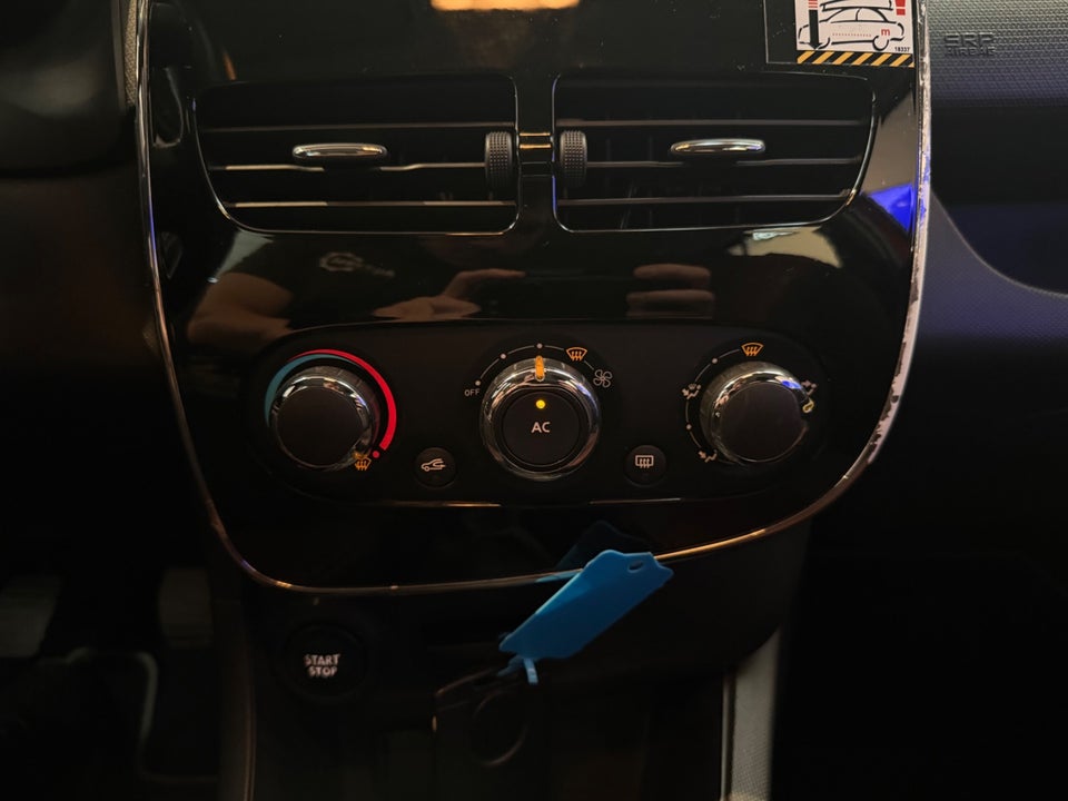 Renault Clio IV 0,9 TCe 90 Expression 5d