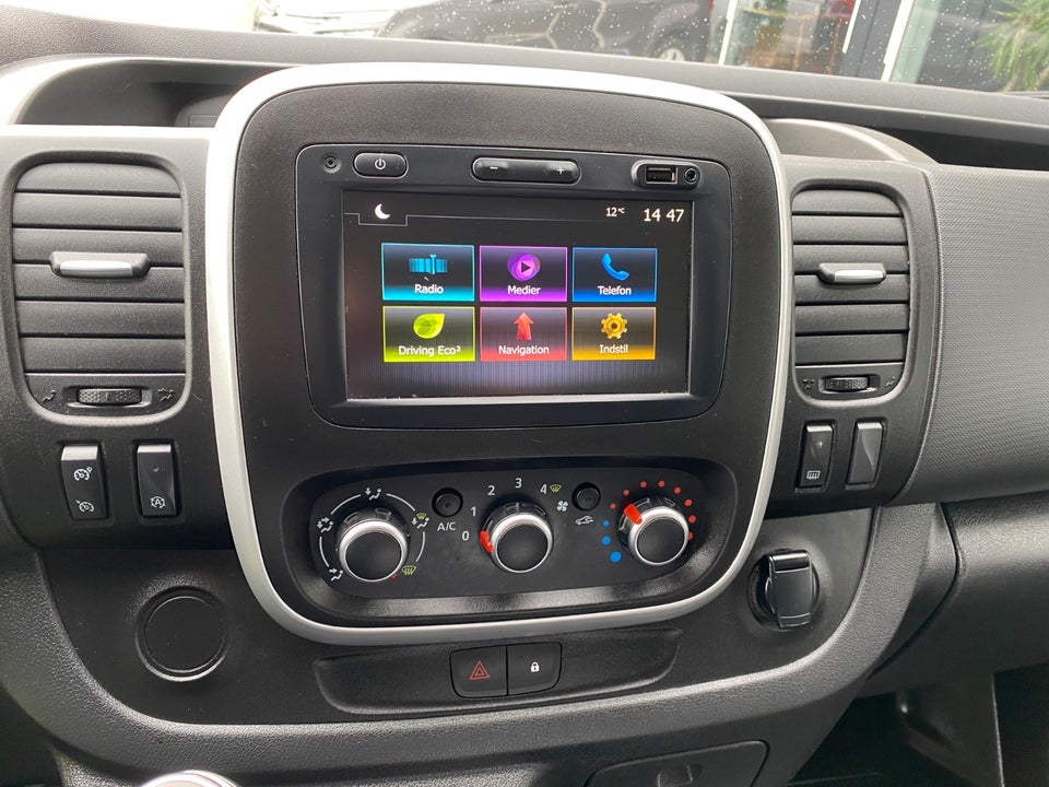 Renault Trafic T29 2,0 dCi 120 L2H1