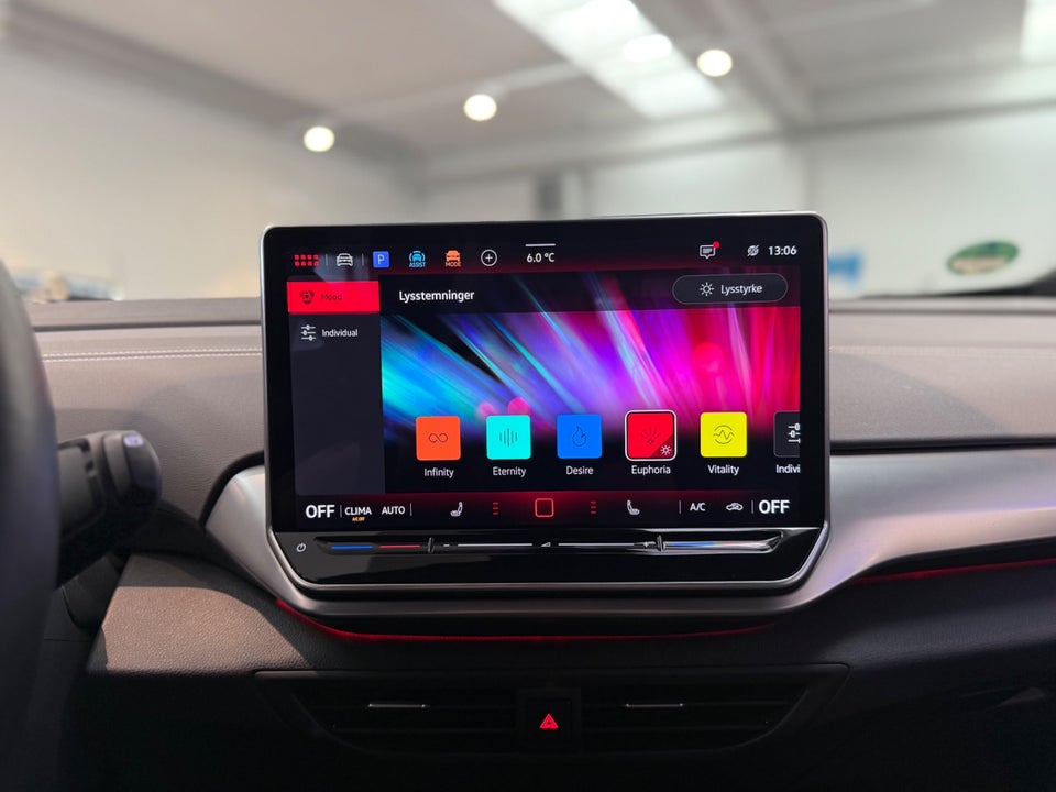 VW ID.4 77 Pro Style+ 5d