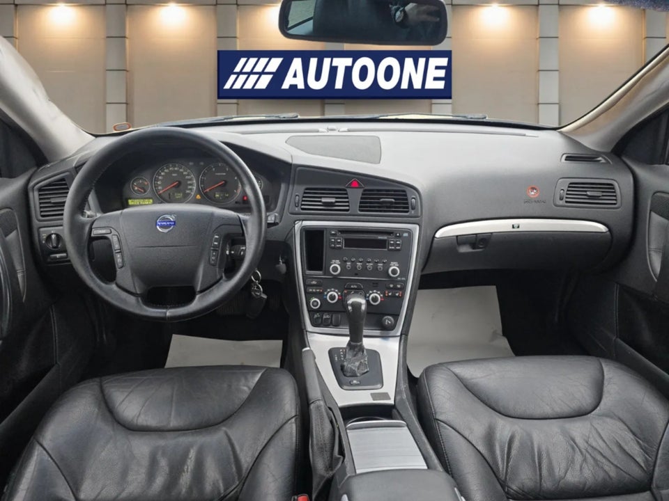 Volvo V70 2,4 D 163 aut. 5d