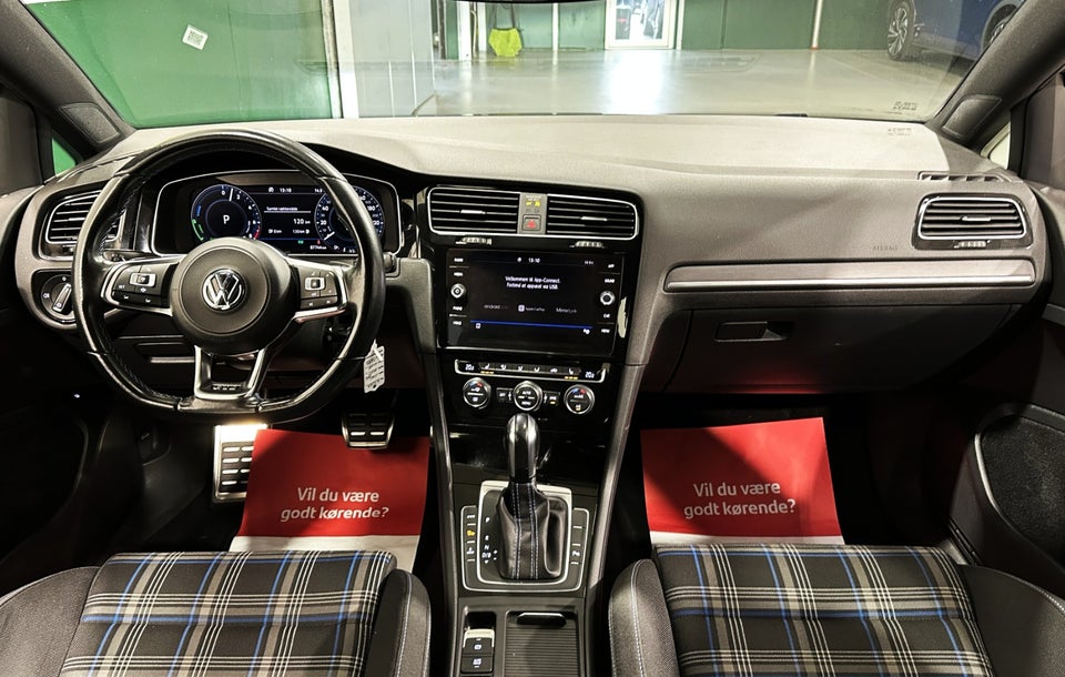 VW Golf VII 1,4 GTE DSG 5d