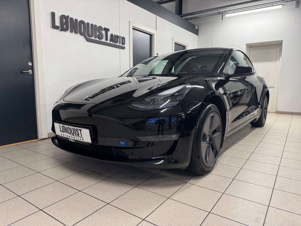 Tesla Model 3 Long Range RWD 4d
