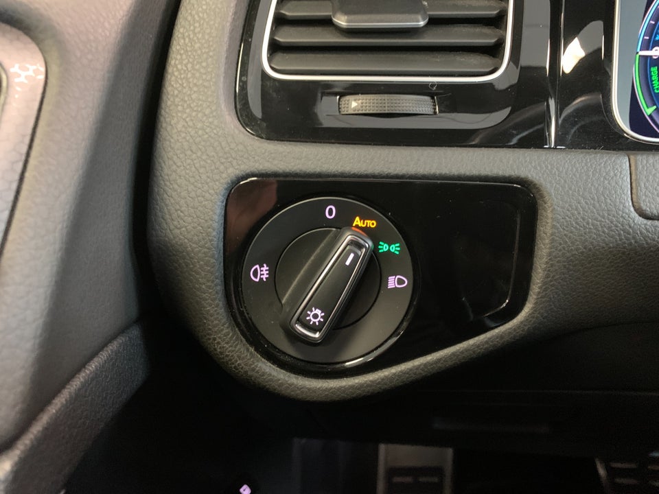 VW Golf VII 1,4 GTE DSG 5d